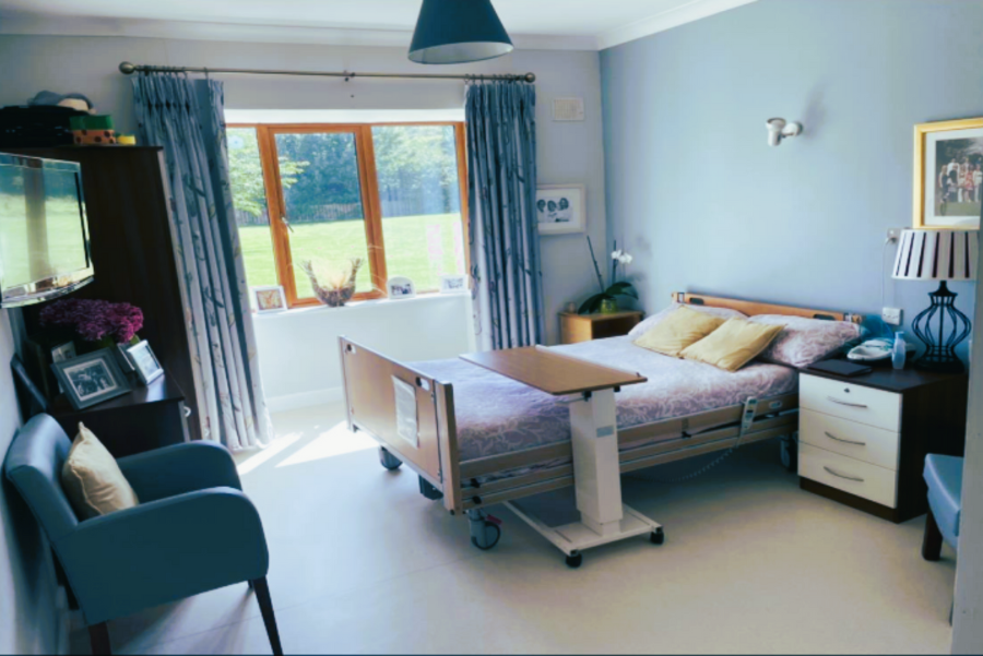 Single bedroom in Carlingford Nursing Home